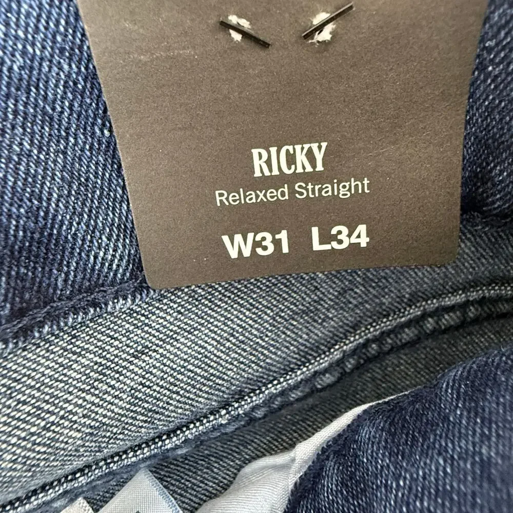 True Religion Ricky Relaxed Straight Jeans 31x34 NWT